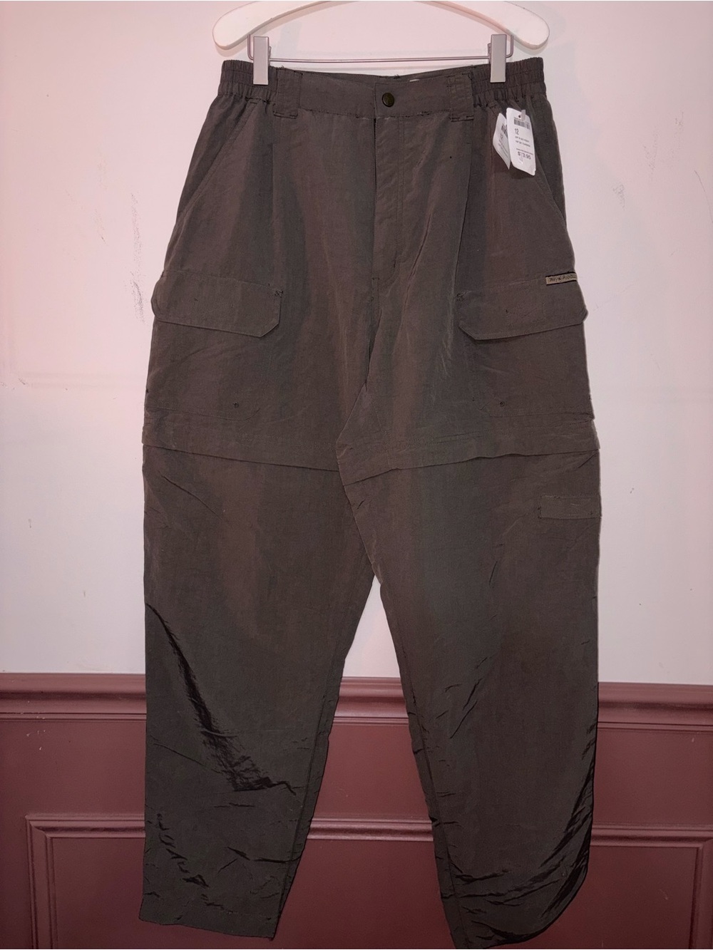 NWT-Women’s Royal Robbins Cargo Pants in Dark Olive - Relaxed Utility Style